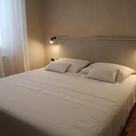 Apartman Sissy Primosten Exterior photo